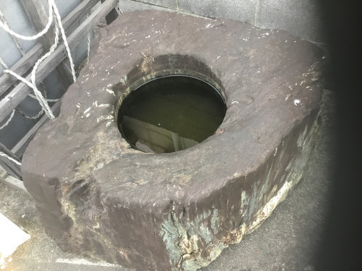 伊予石の水鉢