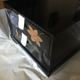 工芸品 鉄仙 漆塗り 二段式小物入れ引き出し 