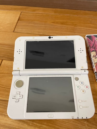 new3DSLL本体　ポケモンソフト２つ　（中古） new3DSLL本体ポケモンソフト2つ（中古）