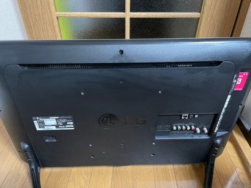 テレビ　32型　LG 2015年製