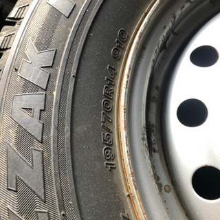 195/70R14スタッドレス