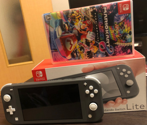 NintendoSwitchLite＆マリオカート8DX 取りに来れる方限定 テレビには移せないタイプの機種です！！！ お間違えなく