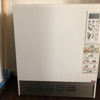 MVA-2000 暖吉くん 蓄熱暖房