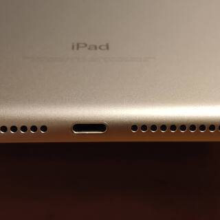 iPad 6世代 32GB スペースグレイ Wifi+セルラー SIMフリー 美品 | w2