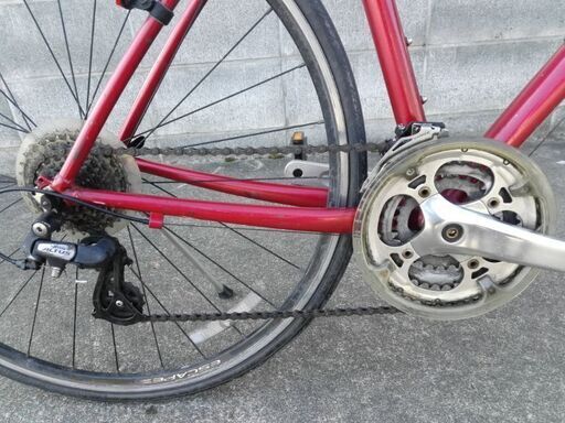 GIANT ジャイアント クロスバイク ESCAPE R3 24段変速 ALUXX レッド