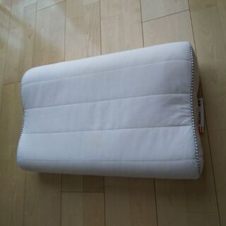 IKEA　枕　無料です!