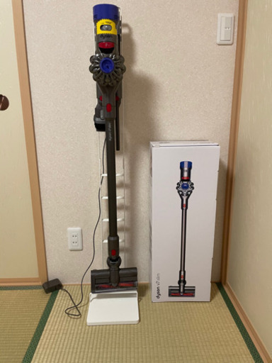 dyson V7 slim 長期保証 掃除機 スタンド付 | monsterdog.com.br