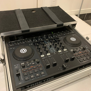 traktor control s4 + 専用フライトケース