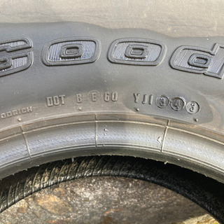 31/10.5R/15 2本 バリ山 BF Goodrich Mudterren M/T