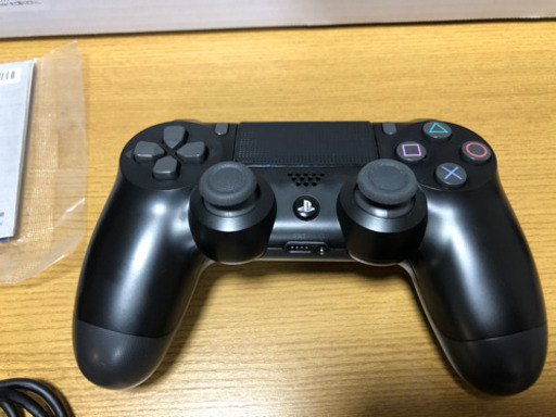 PlayStation 4 Pro ジェット・ブラック 1TB (CUH-7200BB01