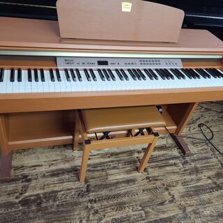 YAMAHA　CLP-120C　2004年製　￥22,000 YAMAHA CLP-120C 2004年製 ￥22,000
