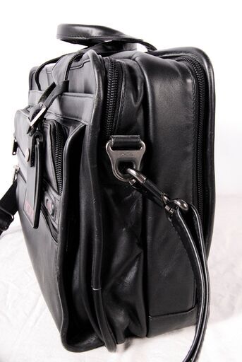 4055 TUMI トゥミ ビジネスバッグ 96130D4 本革 黒 バッグ D15×W40