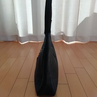 日本では廃盤のベーシックなHERMES