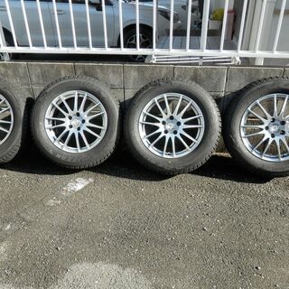 スタッドレスセット　225/65Ｒ17　ブリジストンブリザック　２０１８年製　バリ山