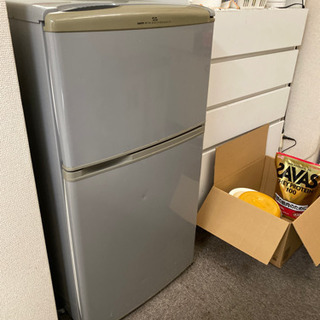 【ネット決済】サンヨー小型冷蔵庫