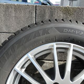 スタッドレスセット　225/65Ｒ17　ブリジストンブリザック　２０１８年製　バリ山