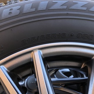 スタッドレスタイヤ4本セット　BLZZAK VRX 215/65/R16