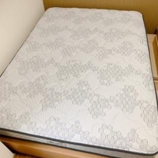 ダブルベット　マットレス　フレーム付　シーリー、無印良品