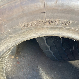 スタッドレスタイヤ　中古6本　売ります