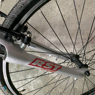 トレック　クロスバイク　7100 フロントショック付き