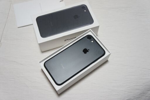 【美品】iPhone7 SIMフリー ブラック 電池89%　【送料無料】