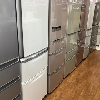 【3ヶ月保証付き！！】TOSHIBA340L 3ドア冷蔵庫055 3ヶ月保証付き！！】TOSHIBA340L 3ドア冷蔵庫055