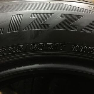 BS BLIZZAK DM-V2 225/60R17 17インチ スタッドレス 4本 2017年製 バリ溝 クルーガー エクストレイル等 (VTN256) クレジットカード QR決済可能 BS BLIZZAK DM-V2 225/60R17 17インチ スタッドレス 4本 2016～17年製