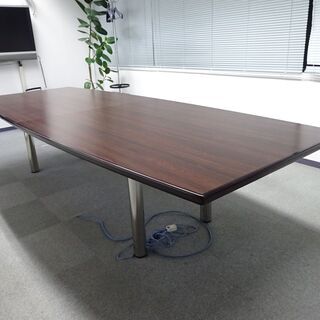 会議用大型テーブル