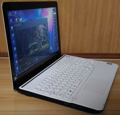 【美品】Windows10 ブルートゥース搭載 NECノートパソコン ワイヤレスマウスプレゼント中 (15.6型 Ivy Bridge Pentium PowerDVD)