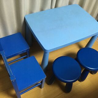 子供用テーブル＆椅子４脚セット　イケア