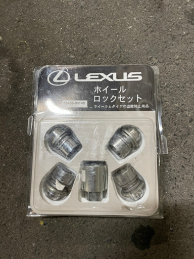LEXUS純正ホイール18インチ　ロックナット付き
