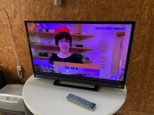 D2408　東芝　液晶テレビ　32インチ　2017年