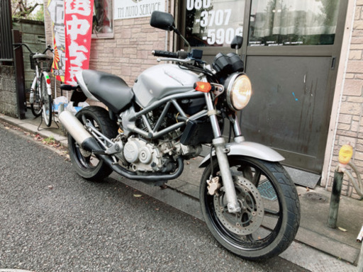 ホンダ　VTR250 シルバー
