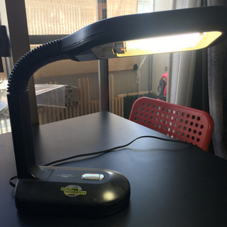 【無料】電気スタンド　卓上ライト　照明　デスクライト