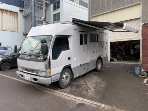 エルフトラック キャンピングカーベース車両