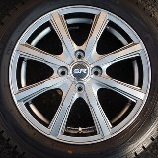 ＳＲ　１５インチ　溝たっぷりスタッドレス　ハスラー、ソリオ、デリカＤ：２