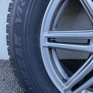 【値下げ】スタッドレス VRX ホイール付き4本