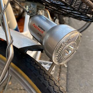SCALARE STYLE 26インチ カゴ付 LEDオートライト ホワイト 自転車 通勤