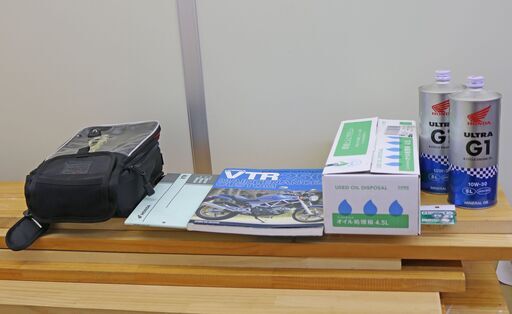 HONDA ホンダ VTR250 BA-MC33 タコ付 キャブ車 24,000km 好調 自賠責＆おまけ付き HONDA ホンダ VTR250 BA-MC33 タコ付 キャブ車 24,000km 好調 自賠責