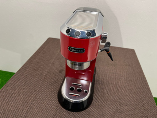 デロンギ/DeLonghi  エスプレッソマシン　カプチーノ　コーヒーマシン　EC680R