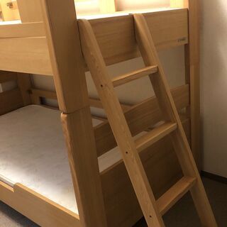 美品 Granz グランツ 高級 2段ベッド + マットレス タモ無垢材 フラットタイプ ホコリガード すのこタイプ  − 神奈川県