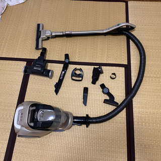 【値下げ】日立掃除機+ふとん掃除用ノズル(ヘッド異音)