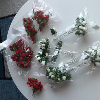 【ネット決済】赤と白の小さな造花バラセット