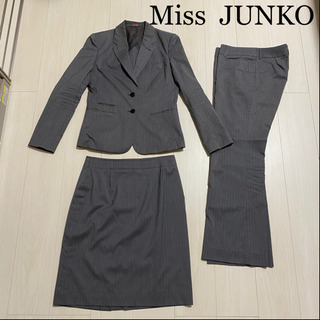 Miss JUNKO 薄めグレー　パンツスーツ　スカートスーツ