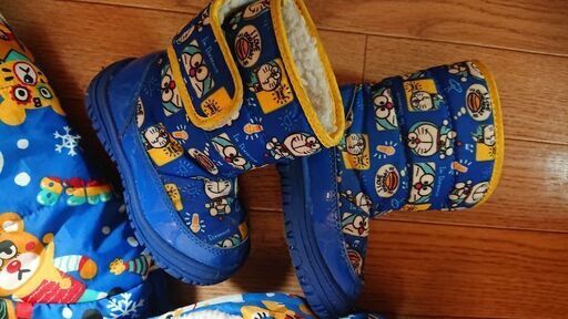 スノーブーツ付き 雪遊びスキーウェアジャンプスーツ長靴ドラえもんスノーブーツ1歳2歳3歳 なる 新崎のキッズ用品 子供服 の中古あげます 譲ります ジモティーで不用品の処分 スノーブーツ付き 雪遊びスキーウェアジャンプスーツ長靴ドラえもんスノーブーツ1歳2歳3歳 なる 新崎のキッズ用品 子供服 の中古あげます 譲ります ジモティーで不用品の処分