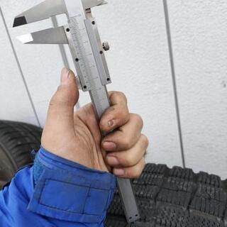 スタッドレスタイヤ！ フーガ、マークX、ベンツSクラス、BMW7シリーズ