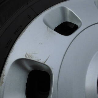 フィアット５００純正スチールホイール　１４インチ　スタッドレスタイヤ付き