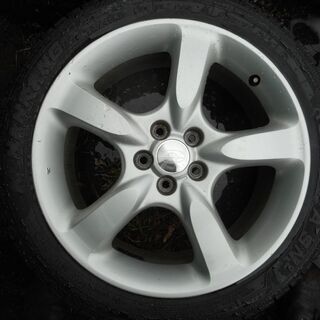 スタッドレスタイヤ17インチ 溝あり！ 215/45R17 BHレガシィアルミ 