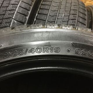 BS BLIZZAK VRX2 235/40R19 19インチ スタッドレス 4本 2017年製