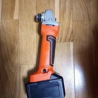 【値下げ】充電式　ディスクグラインダー　21V